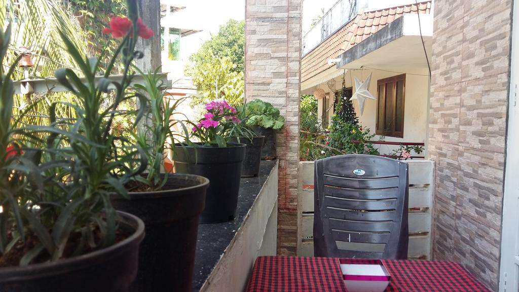 Niya Nest Homestay Kochi Buitenkant foto