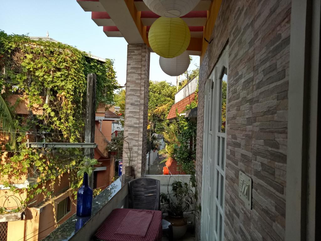 Niya Nest Homestay Kochi Buitenkant foto