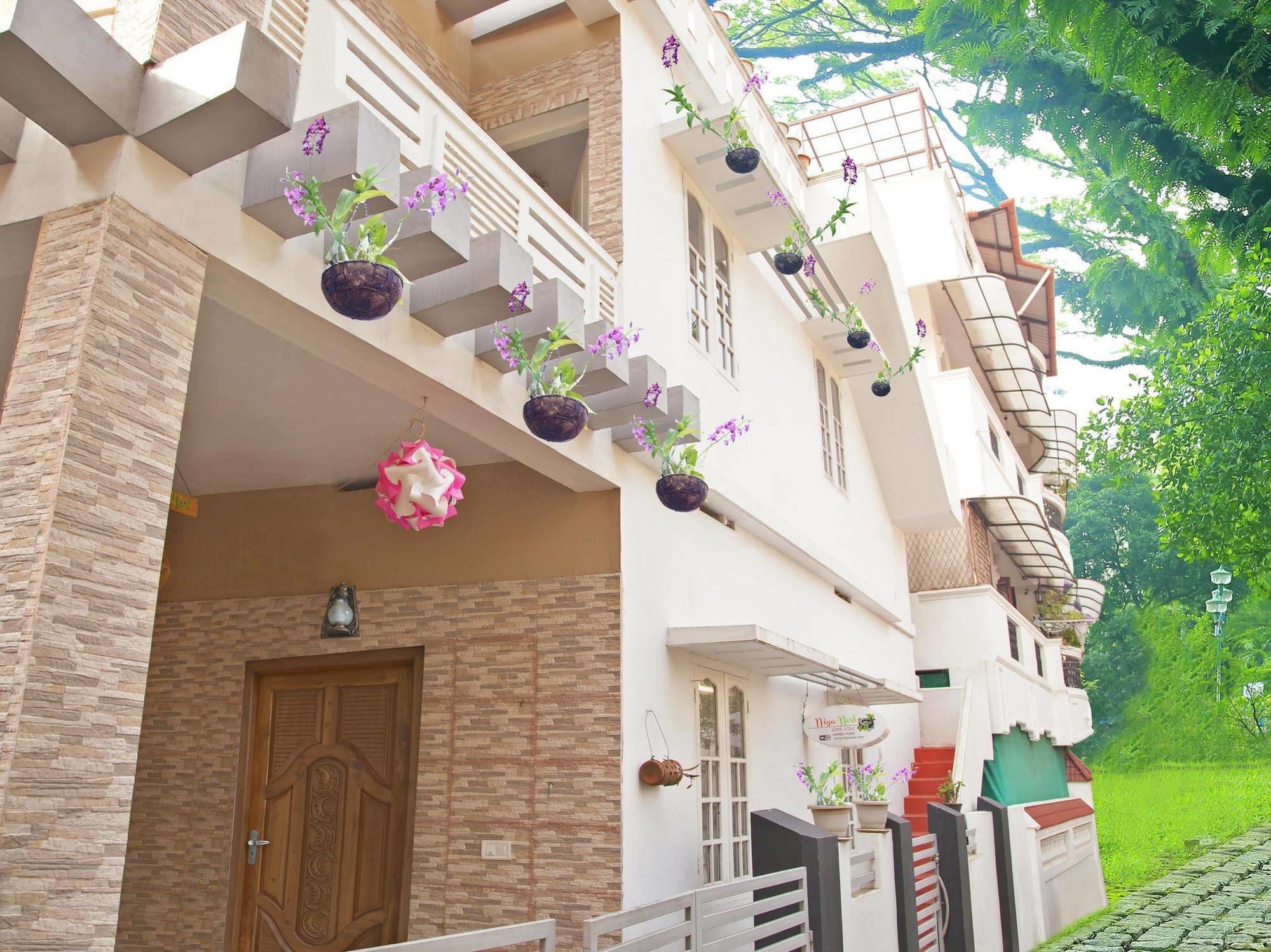 Niya Nest Homestay Kochi Buitenkant foto